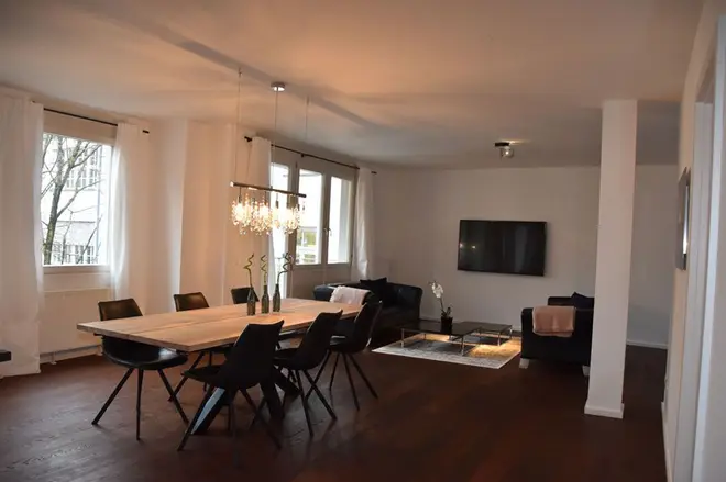 4 Zimmer Wohnung mit 126 m² in München – Bild 2