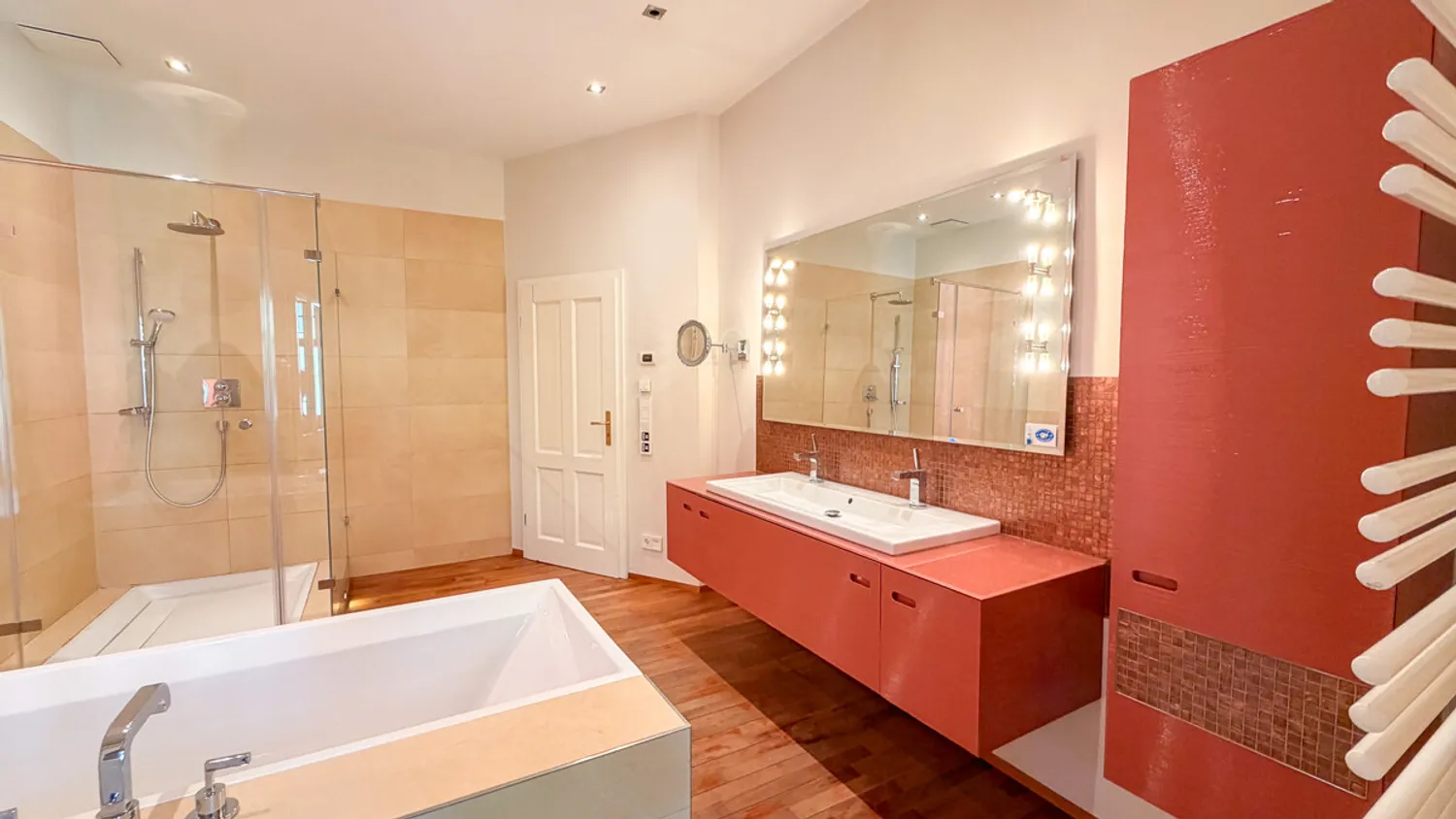 7 Zimmer Wohnung mit 240 m² in Dresden – Bild 7