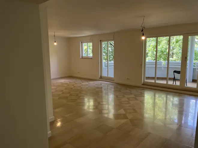 5 Zimmer Wohnung mit 152 m² in Karlsruhe – Bild 2