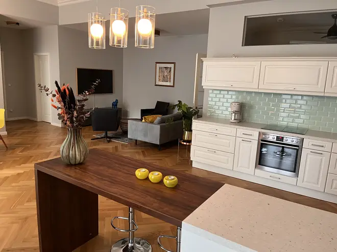4 Zimmer Wohnung mit 161 m² in Berlin – Bild 3