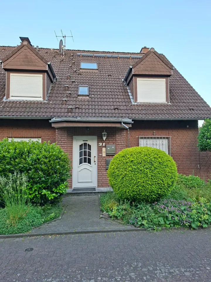 5 Zimmer Wohnung mit 111 m² in Neuss – Bild 3