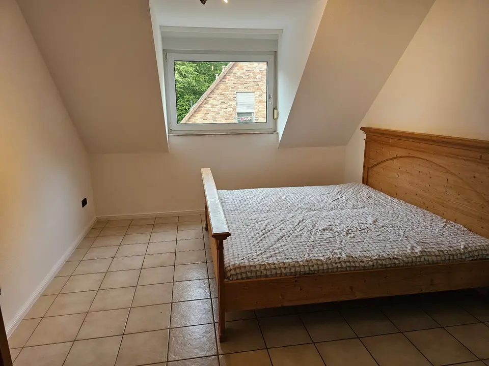 5 Zimmer Wohnung mit 111 m² in Neuss – Bild 7