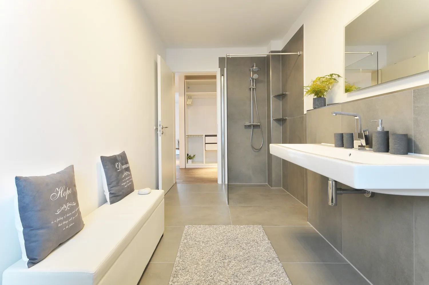3 Zimmer Wohnung mit 109 m² in Emden – Bild 4