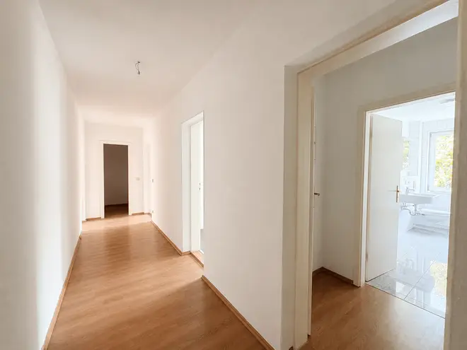 2 Zimmer Wohnung mit 77 m² in Magdeburg – Bild 8