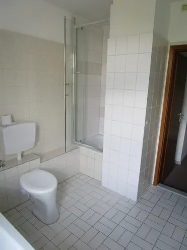 2 Zimmer Wohnung mit 79 m² in Berlin – Bild 2