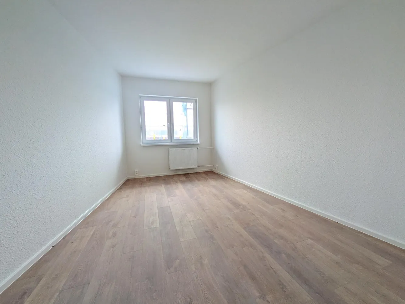 5 Zimmer Wohnung mit 103 m² in Halle (Saale) – Bild 9
