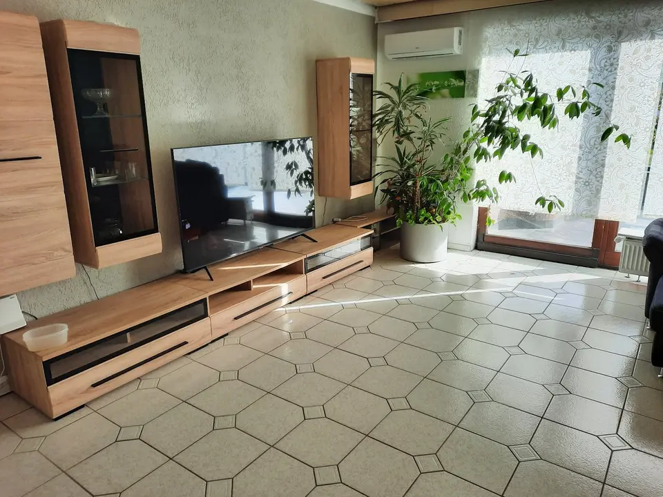 WG-Zimmer mit 110 m² in Hanau – Bild 1