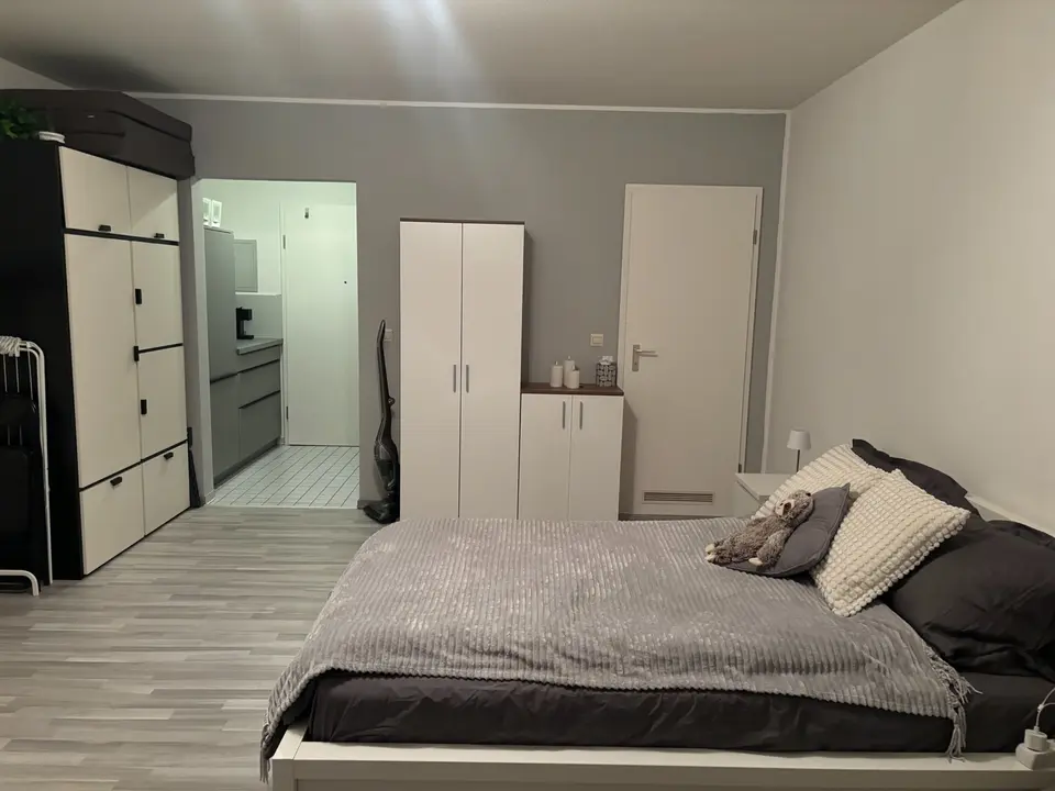WG-Zimmer mit 28 m² in Karlsruhe – Bild 2