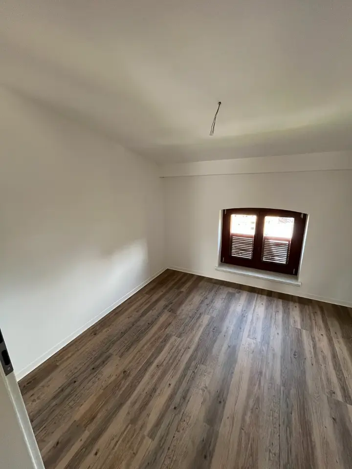 2 Zimmer Wohnung mit 76 m² in Schwerin – Bild 2