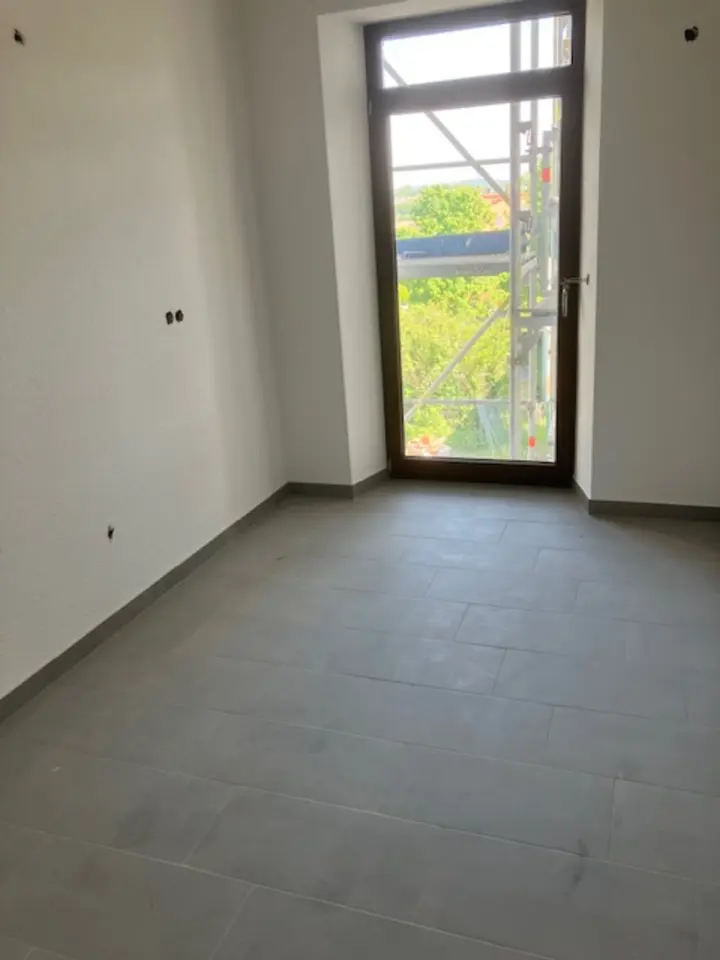 2 Zimmer Wohnung mit 61 m² in Plauen – Bild 2
