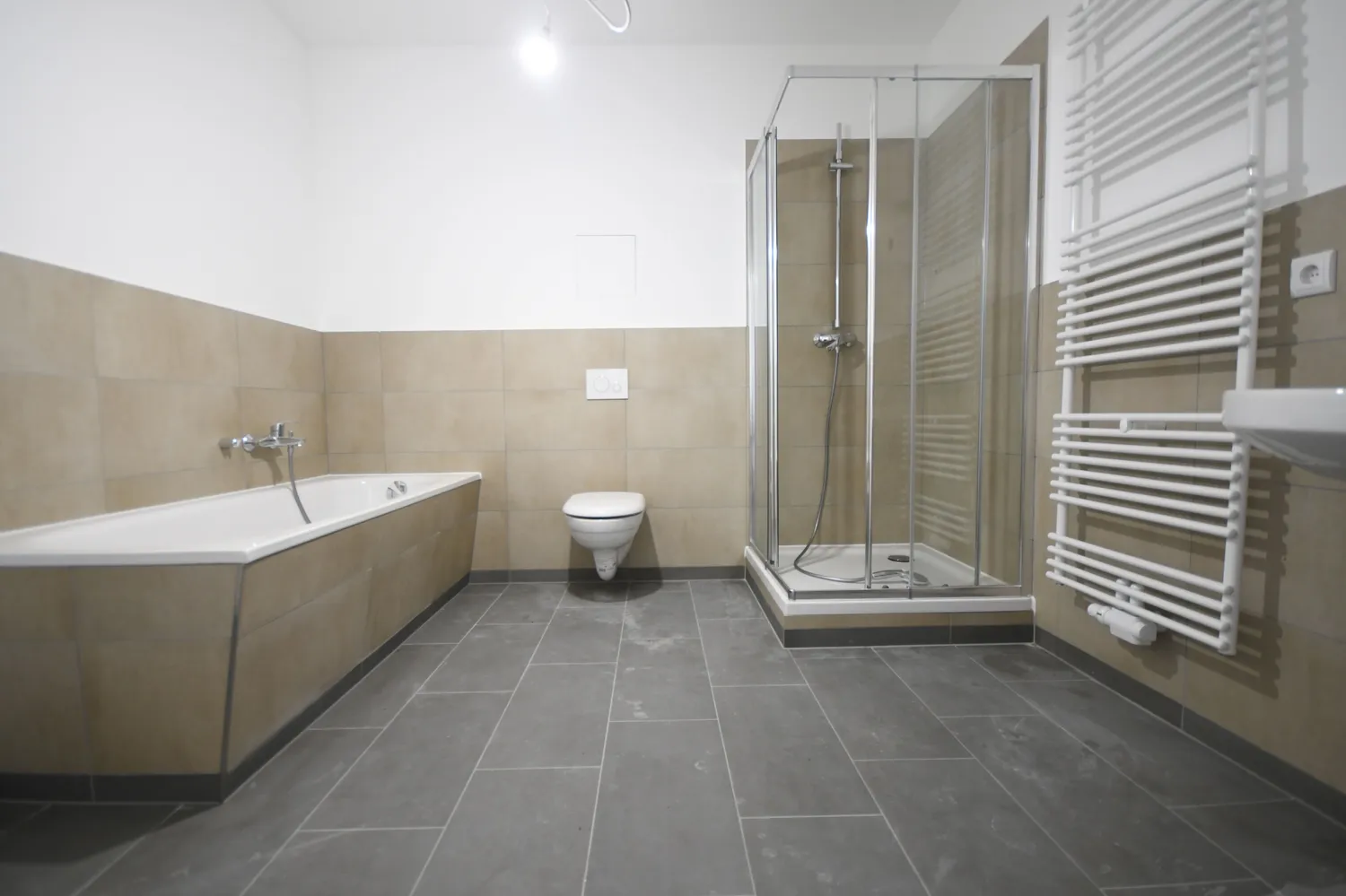 3 Zimmer Wohnung mit 80 m² in Dessau-Roßlau – Bild 2