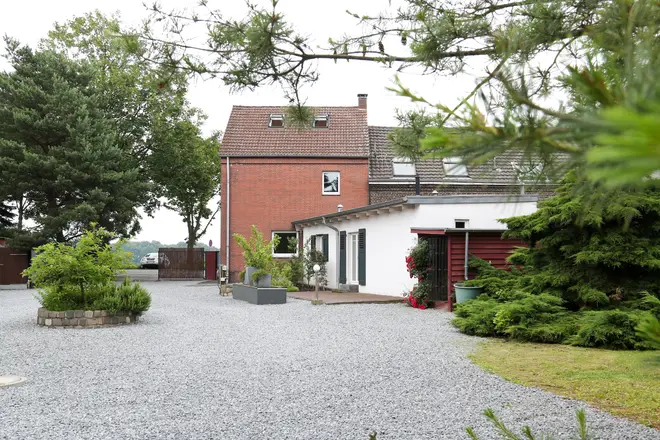 5 Zimmer Haus mit 170 m² in Düsseldorf – Bild 1