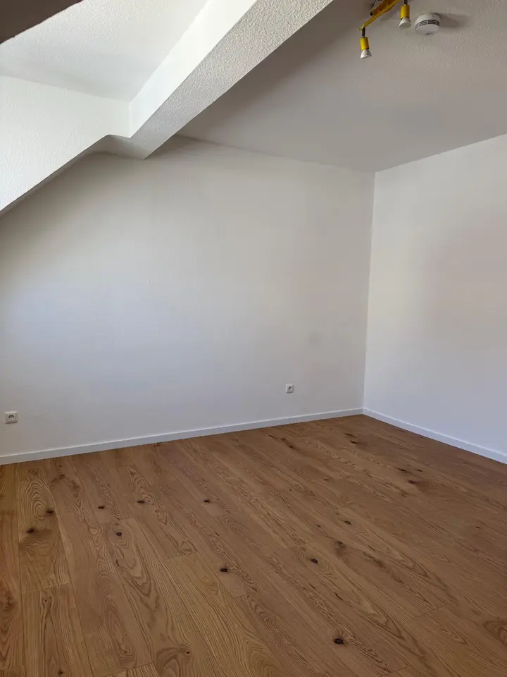 3 Zimmer Wohnung mit 80 m² in Oberhausen – Bild 2