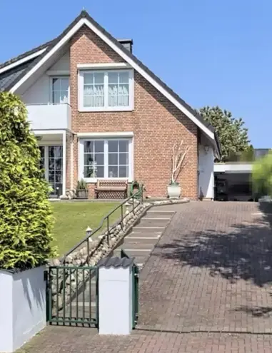 5 Zimmer Haus mit 170 m² in Lübeck – Bild 1