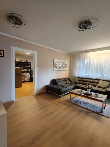 4 Zimmer Wohnung mit 105 m² in Stuttgart – Bild 2