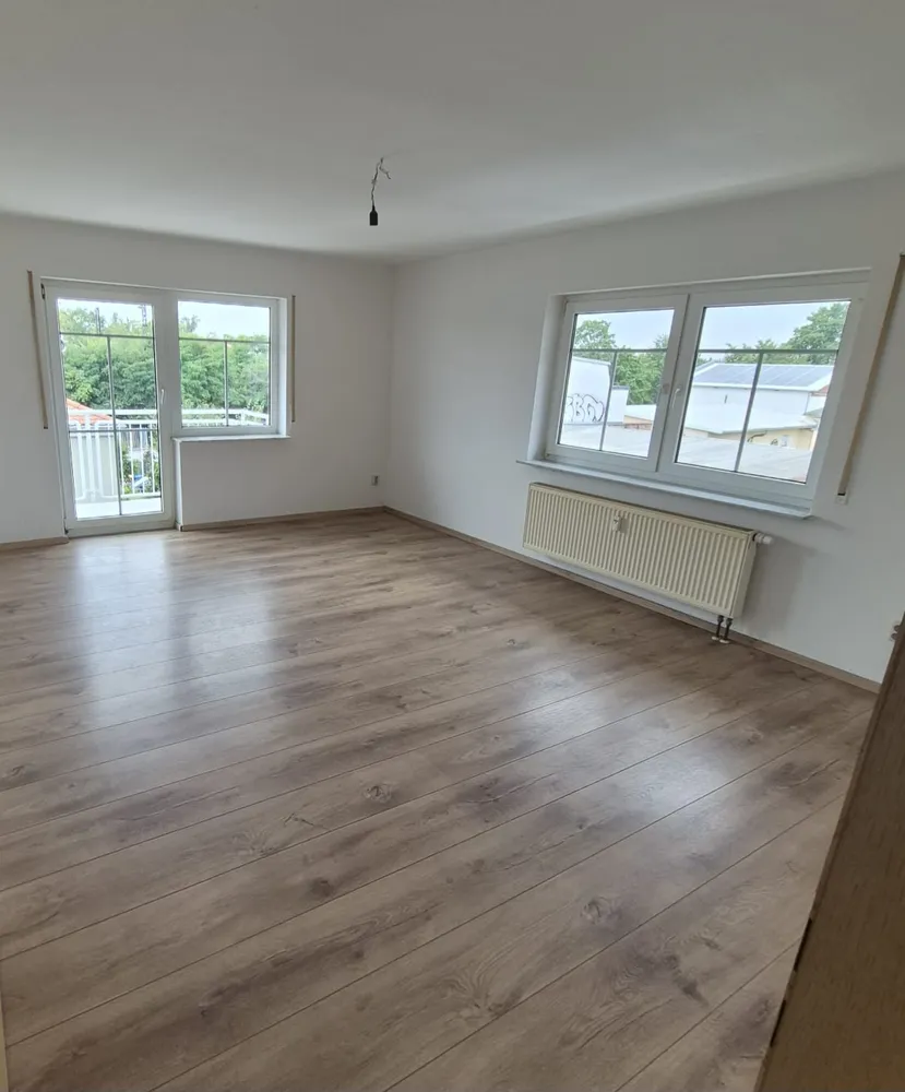 4 Zimmer Wohnung mit 80 m² in Dresden – Bild 1