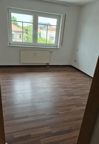 4 Zimmer Wohnung mit 80 m² in Dresden – Bild 3