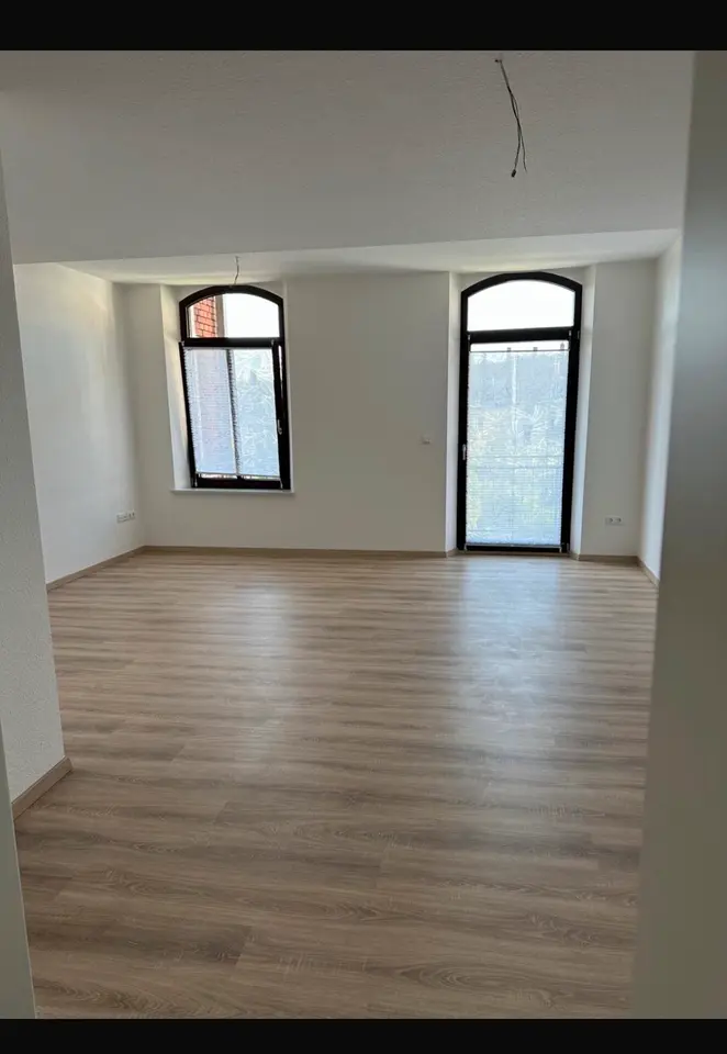 4 Zimmer Wohnung mit 102 m² in Plauen – Bild 1