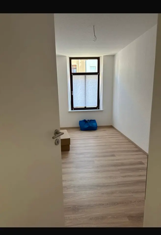 4 Zimmer Wohnung mit 102 m² in Plauen – Bild 2