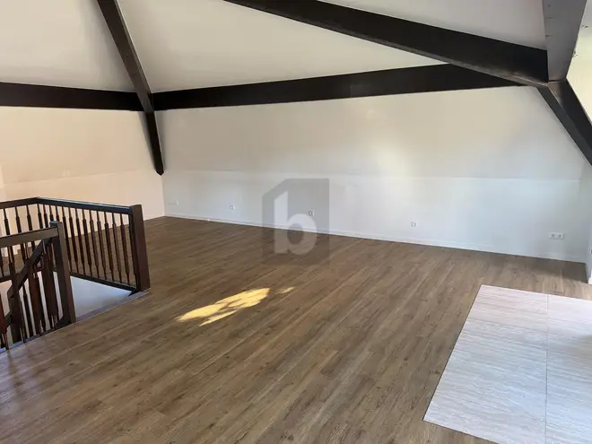 5 Zimmer Wohnung mit 149 m² in Stuttgart – Bild 3