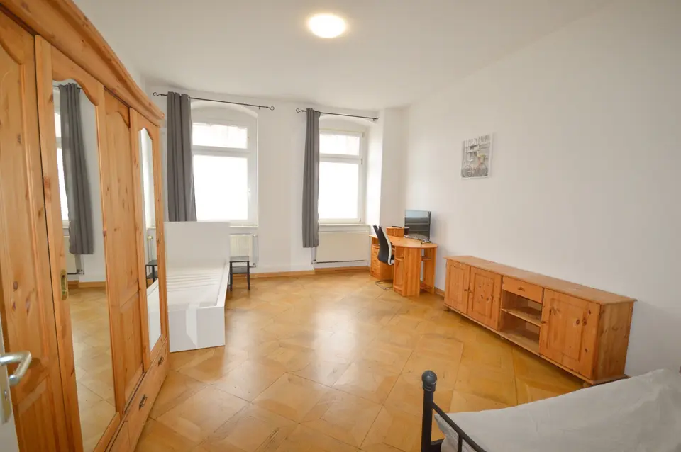 5 Zimmer Wohnung mit 108 m² in Zwickau – Bild 1