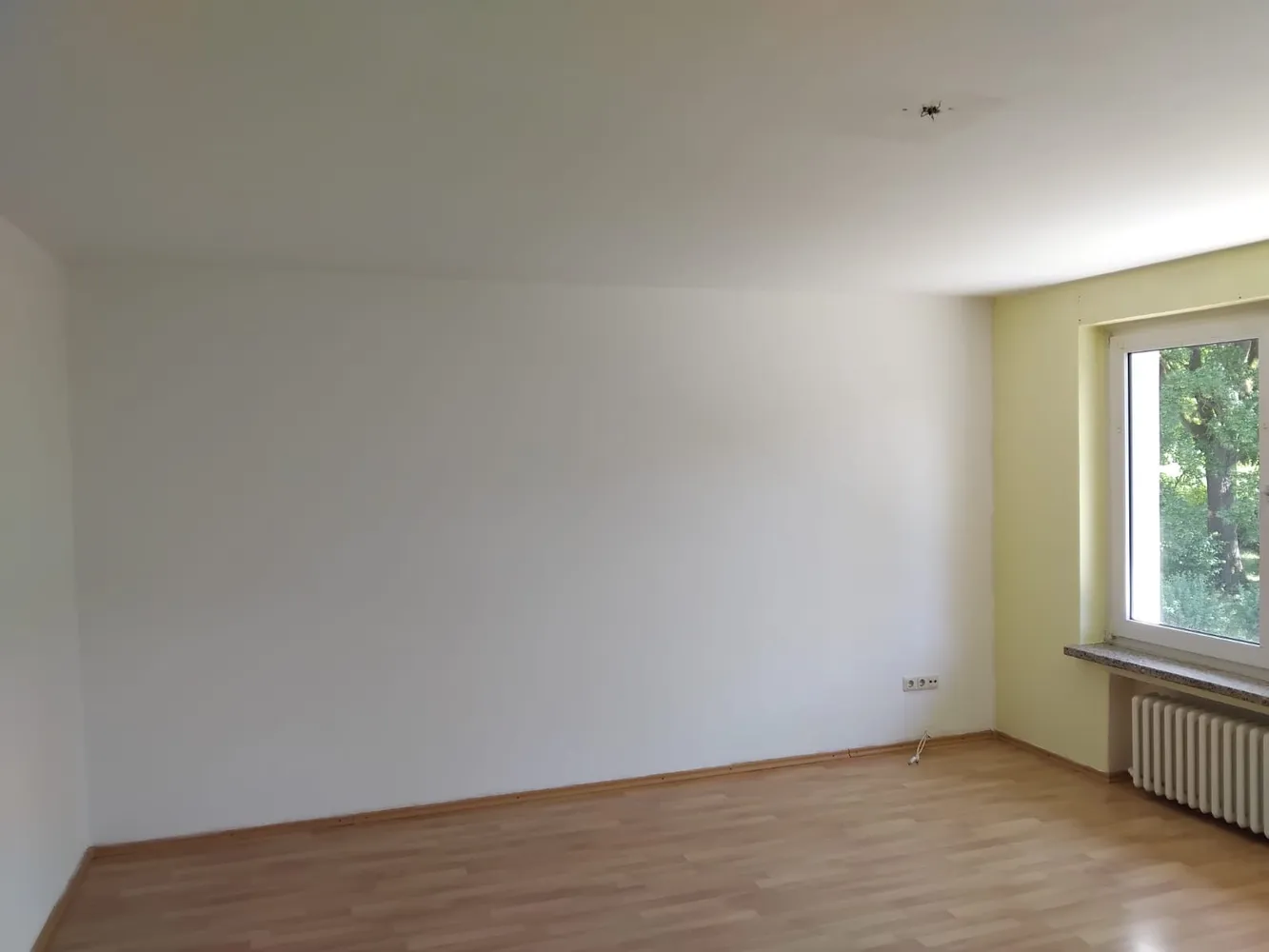 4 Zimmer Wohnung mit 93 m² in Hameln – Bild 1