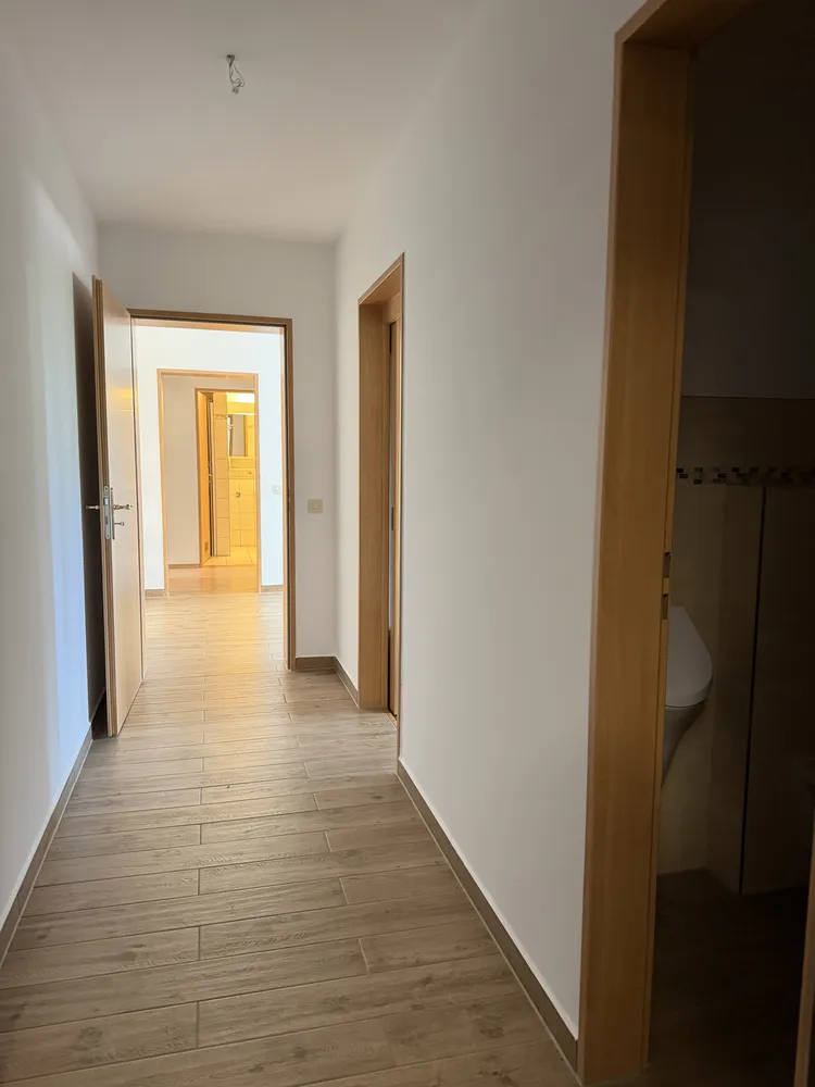 3 Zimmer Wohnung mit 93 m² in München – Bild 2