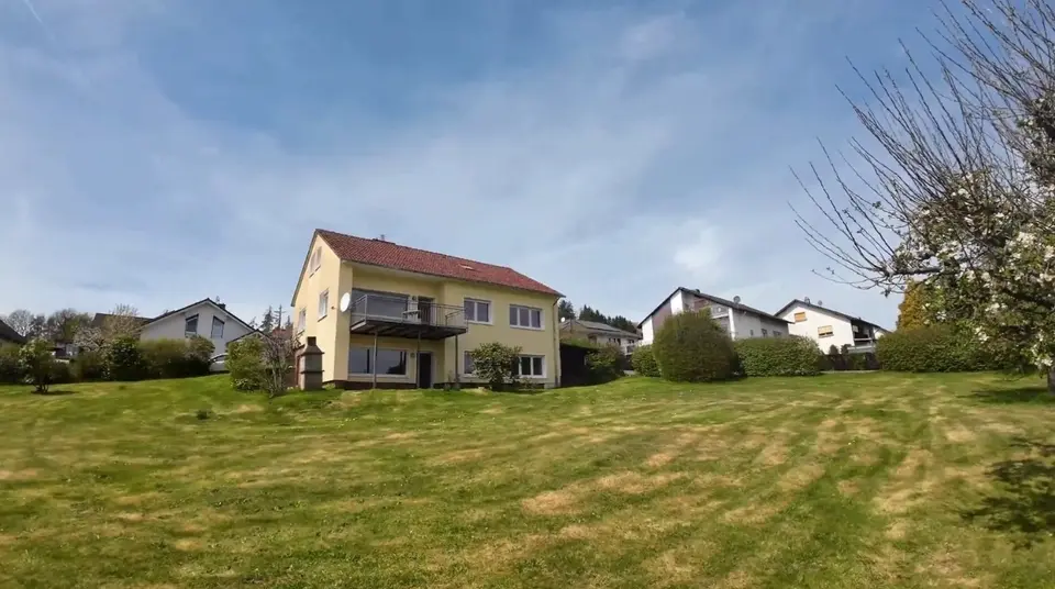 10 Zimmer Haus mit 230 m² in Kassel – Bild 2