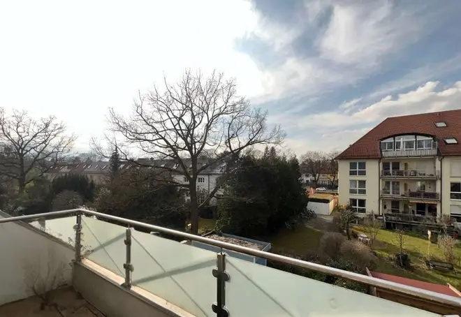4 Zimmer Wohnung mit 102 m² in München – Bild 4