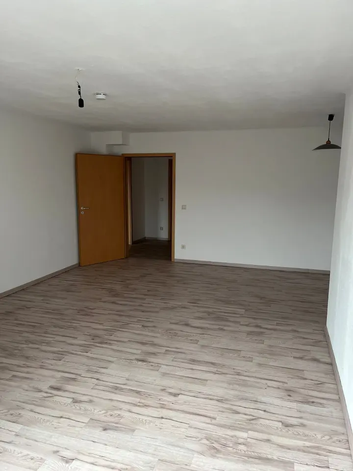 2 Zimmer Wohnung mit 60 m² in Saarbrücken – Bild 2