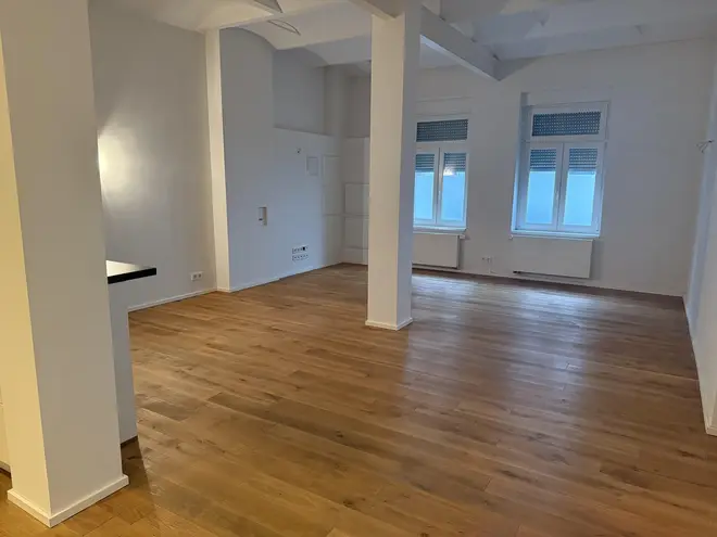 4 Zimmer Haus mit 120 m² in Frankfurt am Main – Bild 3