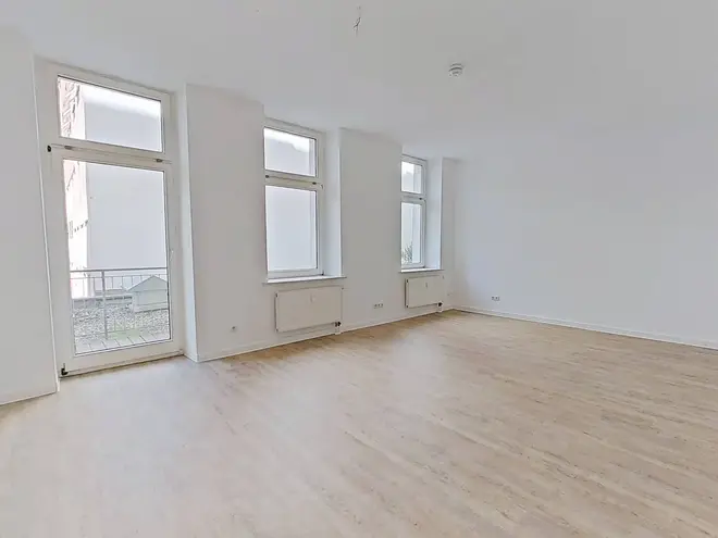 4 Zimmer Wohnung mit 110 m² in Magdeburg – Bild 2