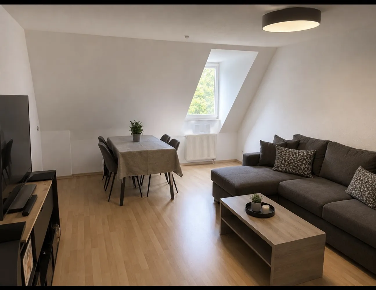 2 Zimmer Wohnung mit 72 m² in Lüneburg – Bild 1