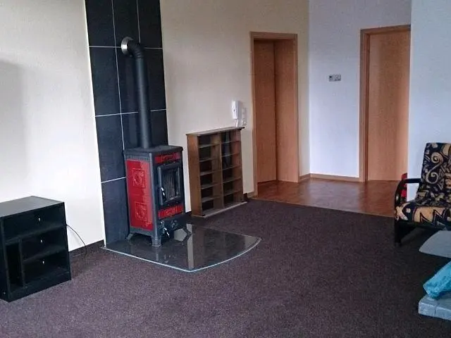 2 Zimmer Wohnung mit 80 m² in Plauen – Bild 1