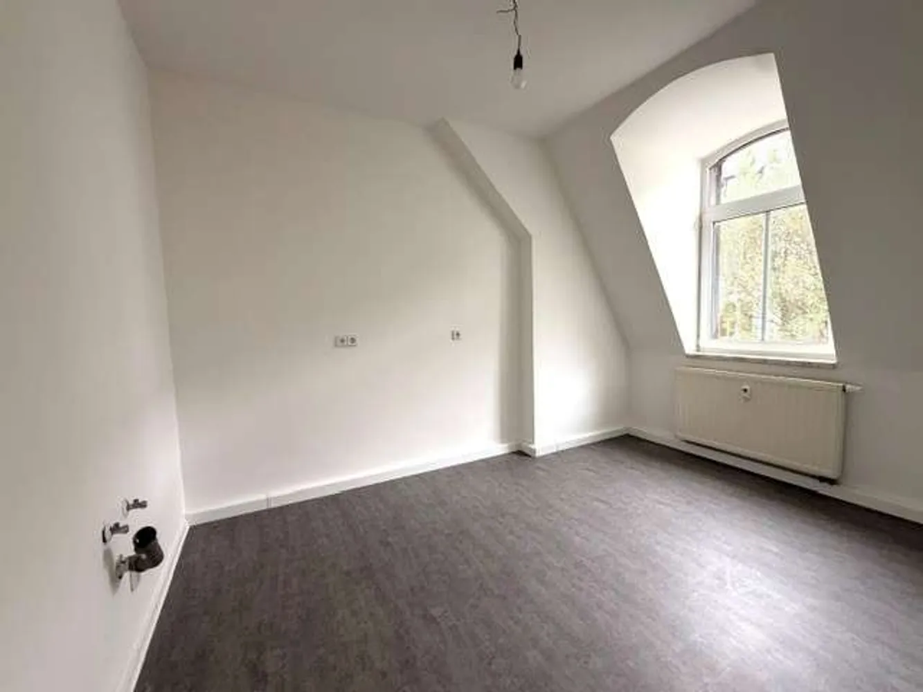 4 Zimmer Wohnung mit 109 m² in Plauen – Bild 6