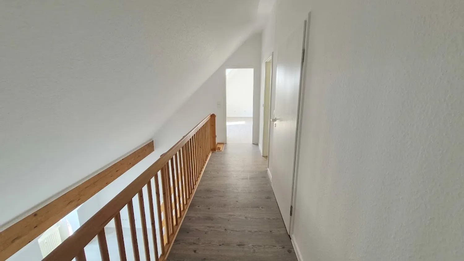 4 Zimmer Wohnung mit 102 m² in Erfurt – Bild 8