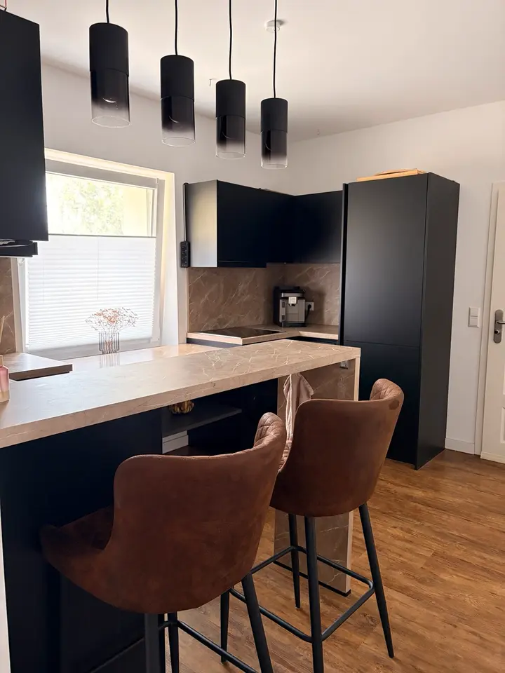 6 Zimmer Wohnung mit 150 m² in Frankfurt (Oder) – Bild 1