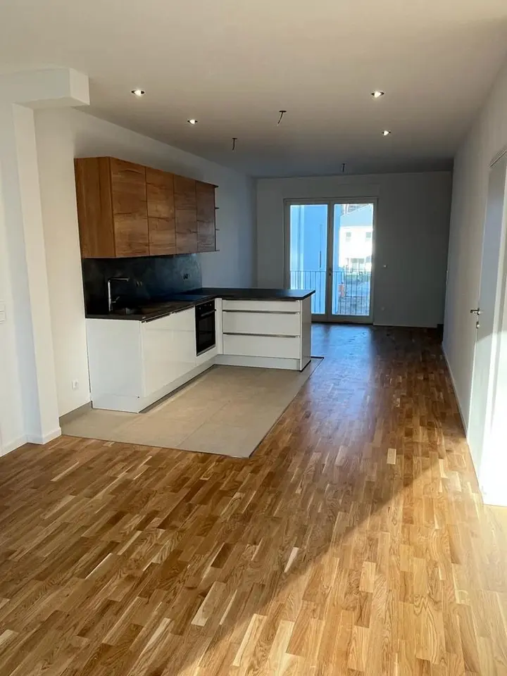 6 Zimmer Wohnung mit 150 m² in Frankfurt (Oder) – Bild 2