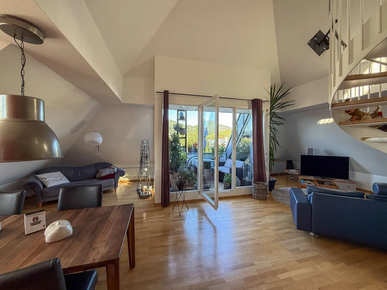 4 Zimmer Wohnung mit 125 m² in Baden-Baden – Bild 4