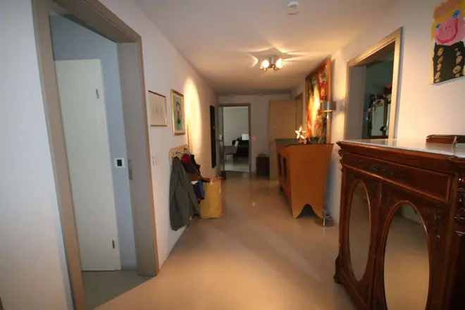 5 Zimmer Wohnung mit 126 m² in Frankfurt am Main – Bild 3