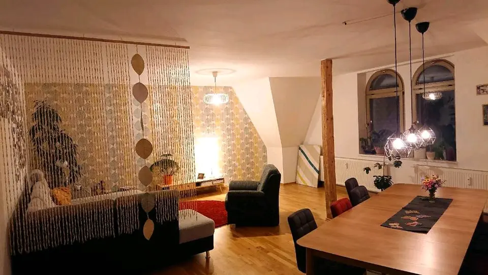 4 Zimmer Wohnung mit 155 m² in Freiberg – Bild 1