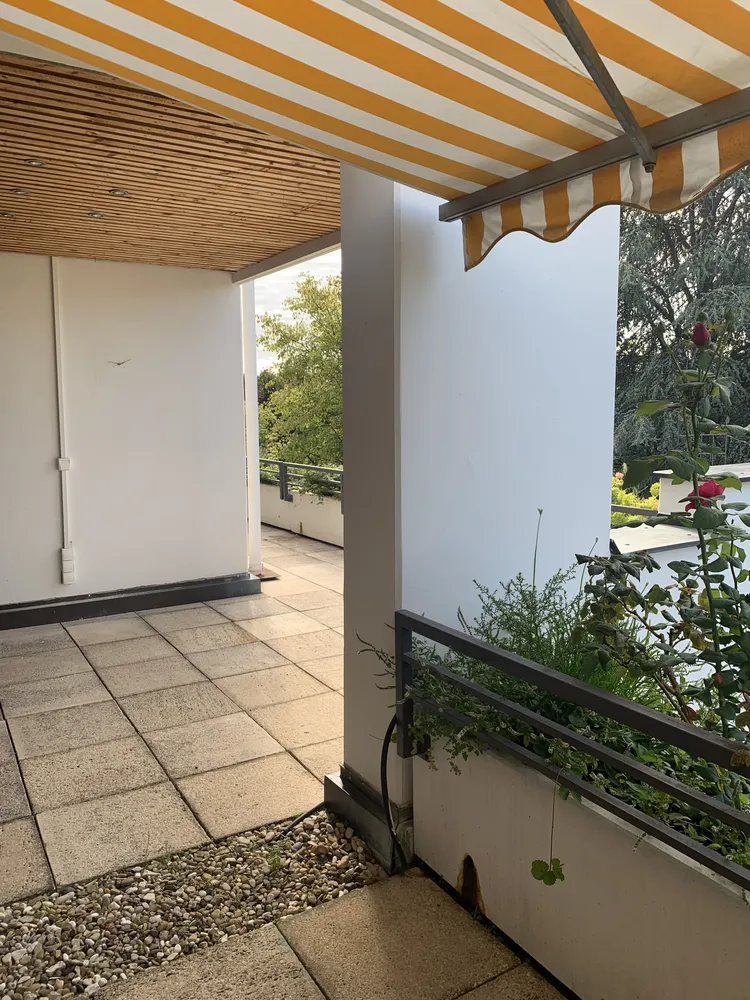 4 Zimmer Wohnung mit 135 m² in Regensburg – Bild 1