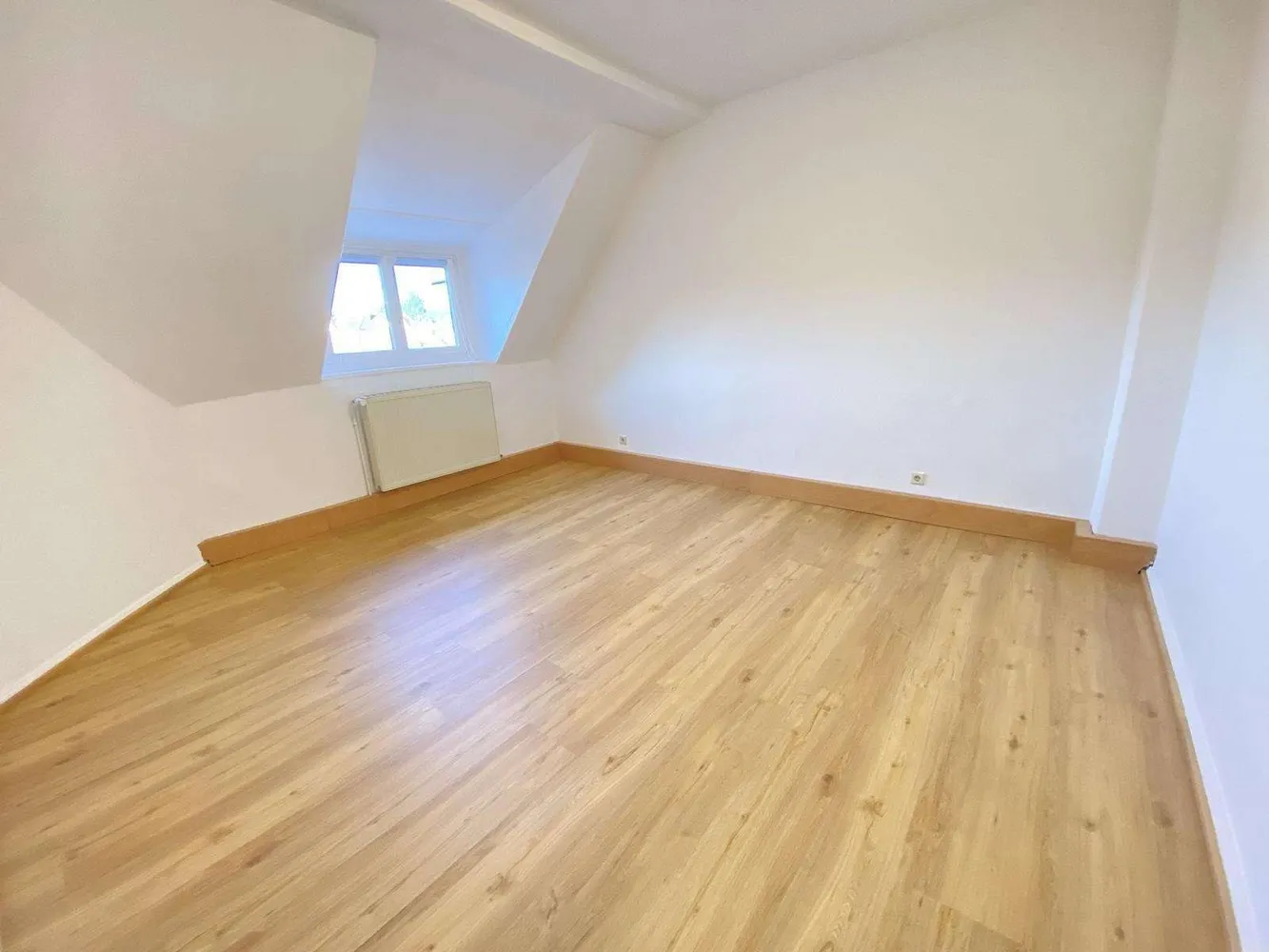4 Zimmer Wohnung mit 87 m² in Coburg – Bild 2