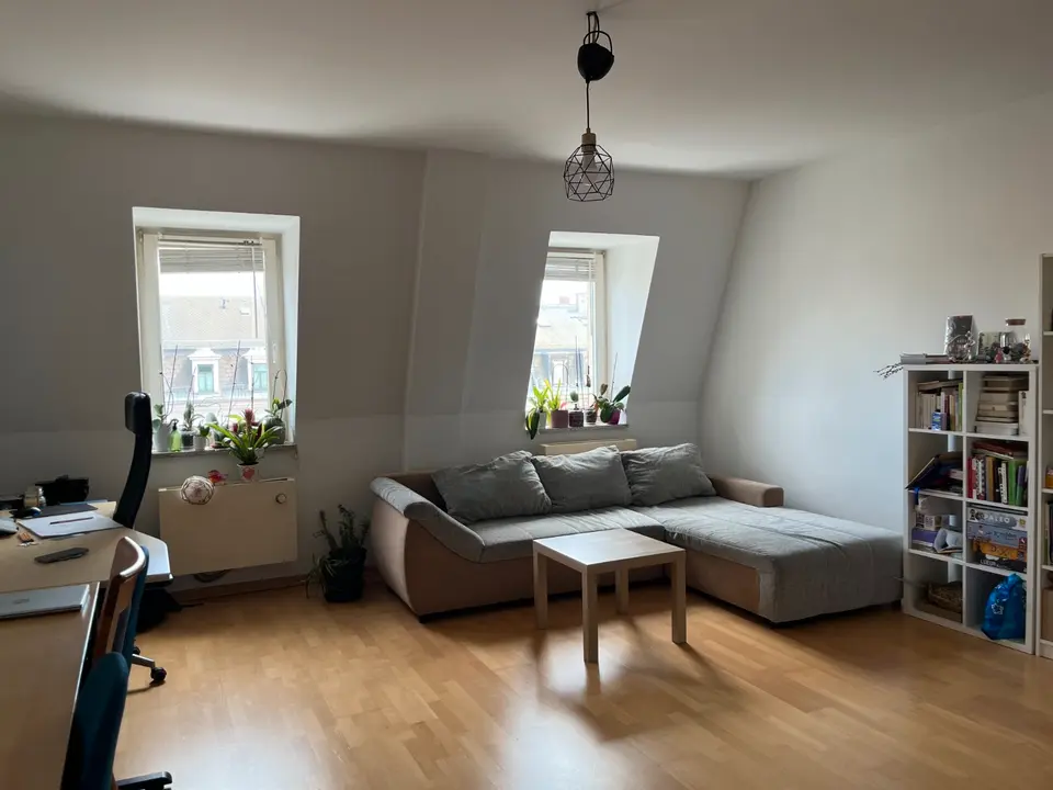 2 Zimmer Wohnung mit 69 m² in Dresden – Bild 1