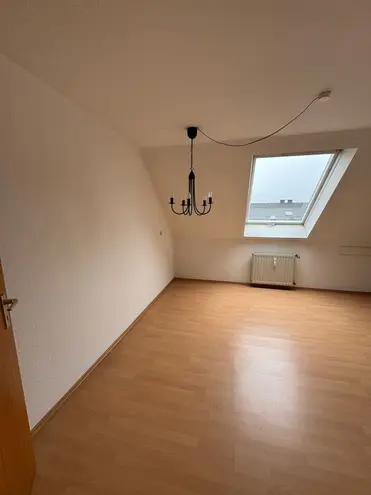 4 Zimmer Wohnung mit 118 m² in Duisburg – Bild 2