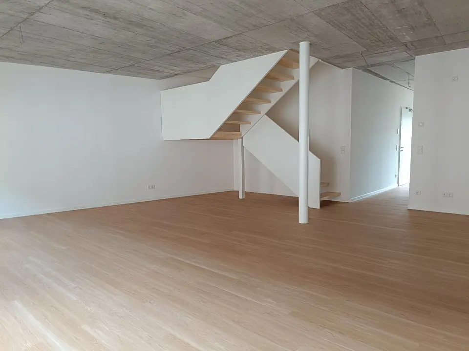 3 Zimmer Wohnung mit 130 m² in Würzburg – Bild 4