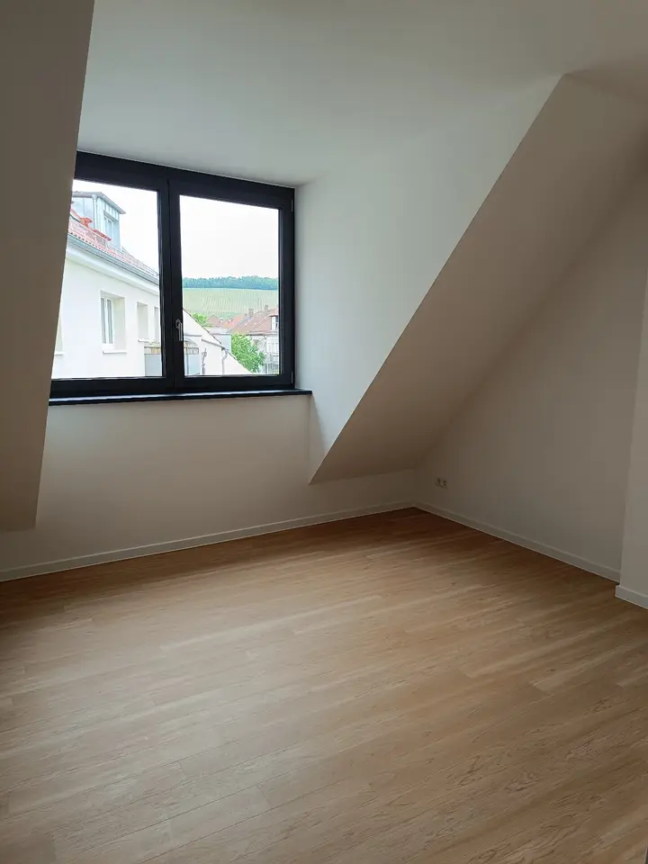 3 Zimmer Wohnung mit 130 m² in Würzburg – Bild 8