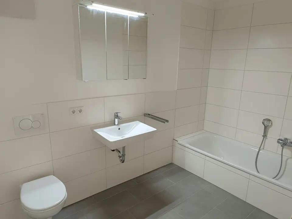 3 Zimmer Wohnung mit 130 m² in Würzburg – Bild 9