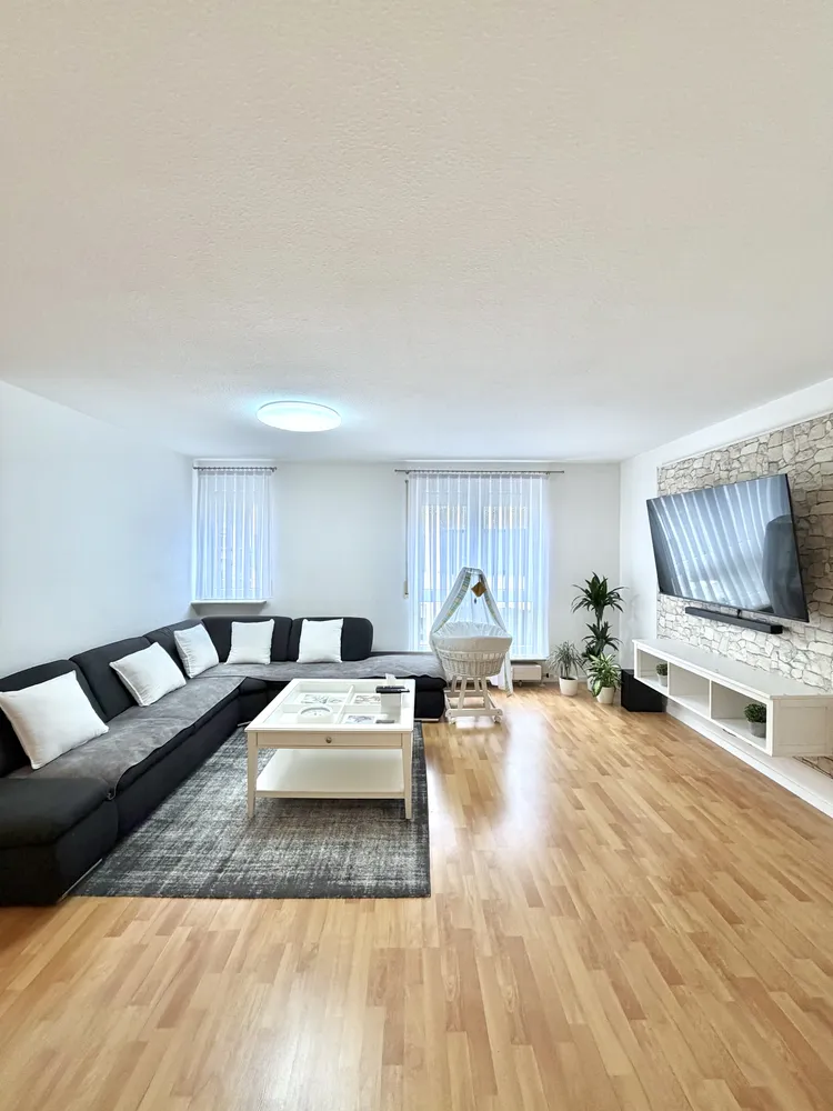 3 Zimmer Wohnung mit 82 m² in Pforzheim – Bild 1