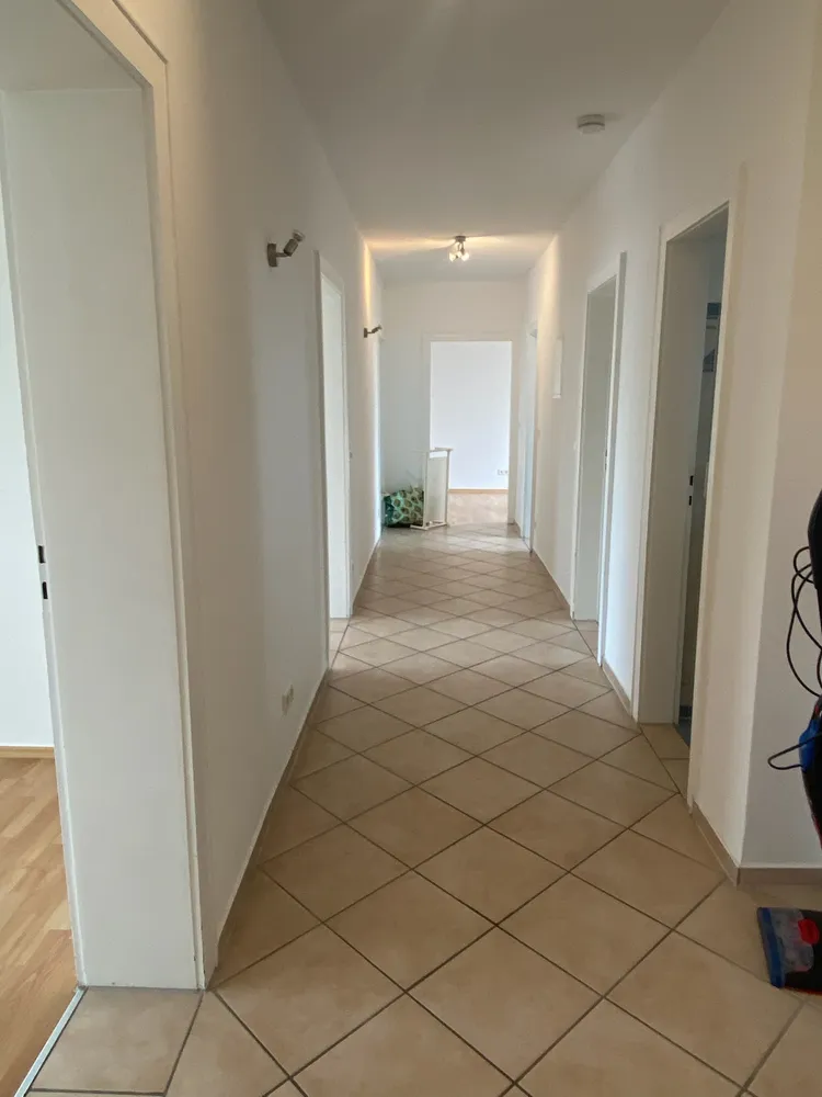 4 Zimmer Wohnung mit 103 m² in Karlsruhe – Bild 1